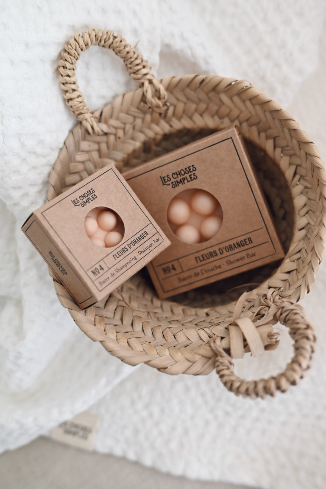 Solid Shampoo Nr. 4 "Fleurs d'Oranger" (Orange Blossom).